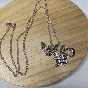 Bite Me Pendant Necklace Vampire Fang Teeth Bat Gothic Halloween 20 in Chain New